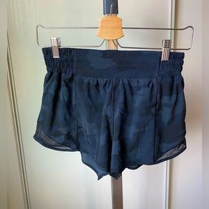Lululemon Hotty Hot HR Short 2.5”
